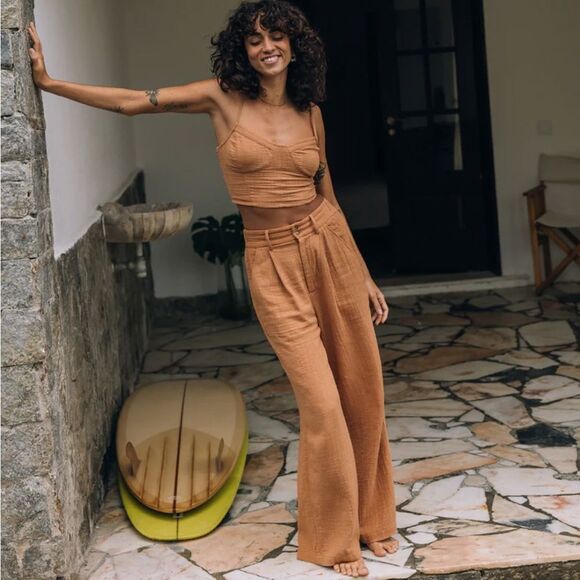 Billabong By The Sea Crop Top - Picture 8 of 10